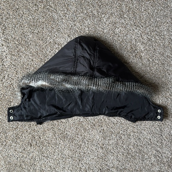 Ashley Outerwear Faux Fur Hooded Vest - Picture 14 of 15